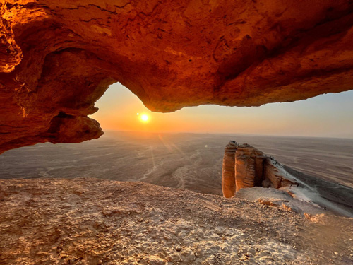 Edge of the world (1st Saudi Arabia Hiking operator)